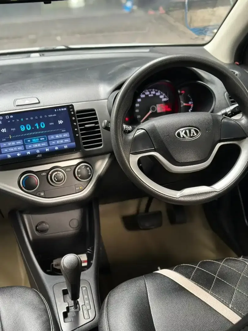 KIA PICANTO 2013 MATIC ASLI BALI ISTIMEWA - Image 9 of 10