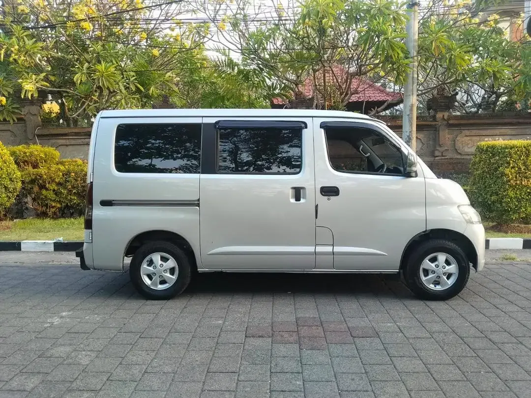Daihatsu Gran Max D 1.3 Manual asli bali DP 27 JT - Image 2 of 8