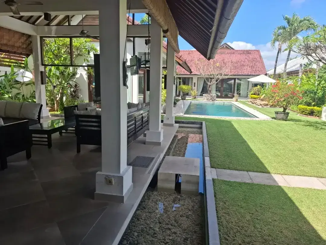 CHEAP 1200M2 VILLA FOR RENT @SEMINYAK 3BDR ENSUITE ONLY IDR 500 miliion / year - Image 6 of 8