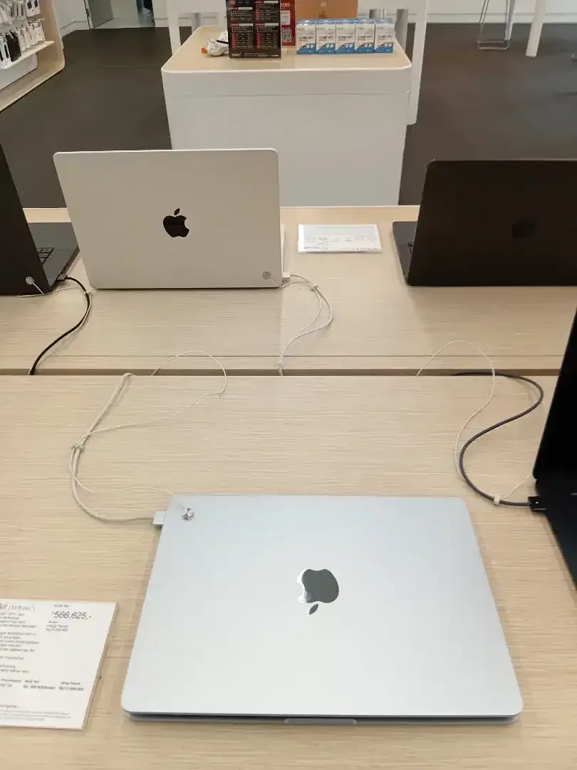 MacBook Air M4 bisa kredit 
Tanpa DP Tanpa biaya admin - Image 2 of 3