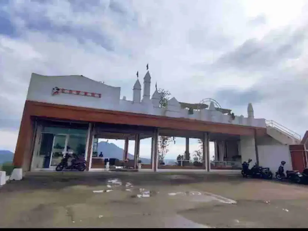 Tanah isi Bangunan Resto Di Utama Penelokan Kintamani View Gunung dan Danau Batur - Image 7 of 9