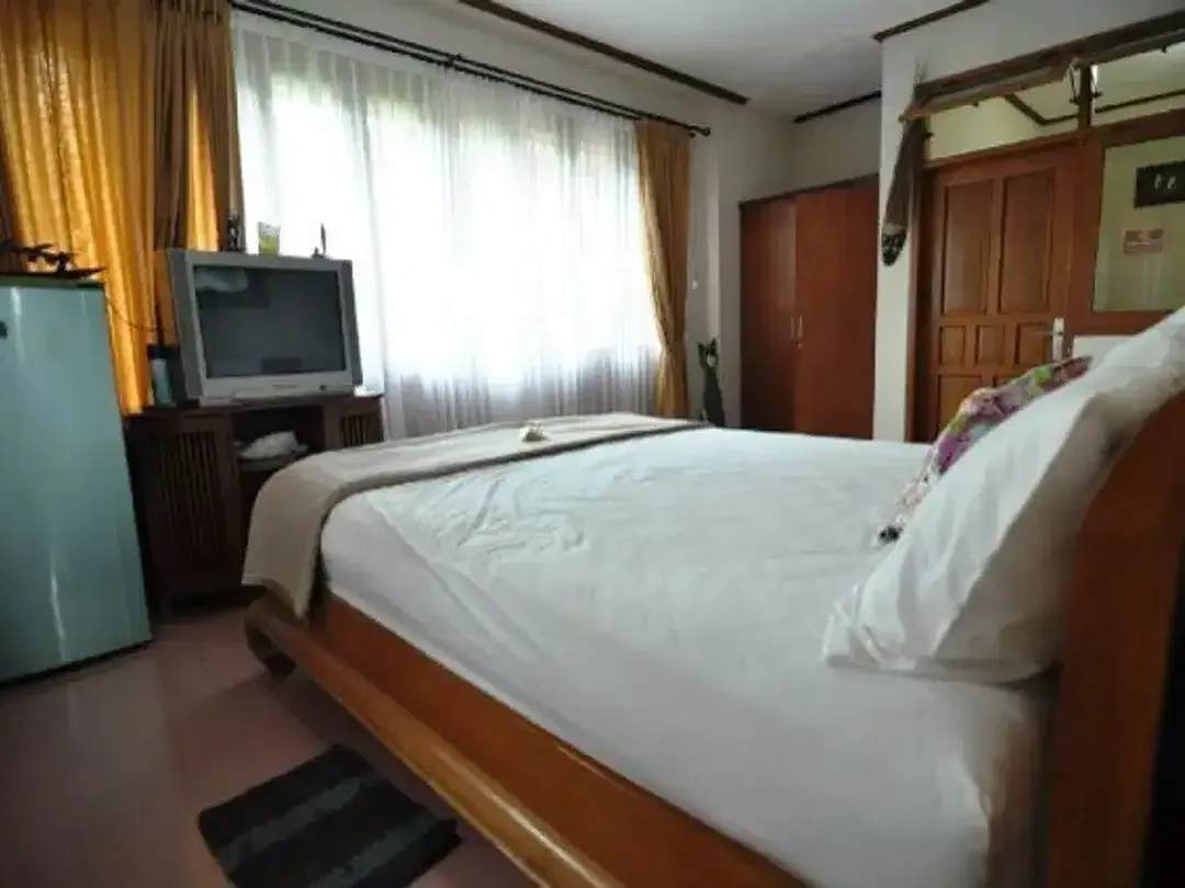 Dijual Rumah Lantai 2 Dengan 8 Kamar Tidur Di Denpasar - Image 5 of 9