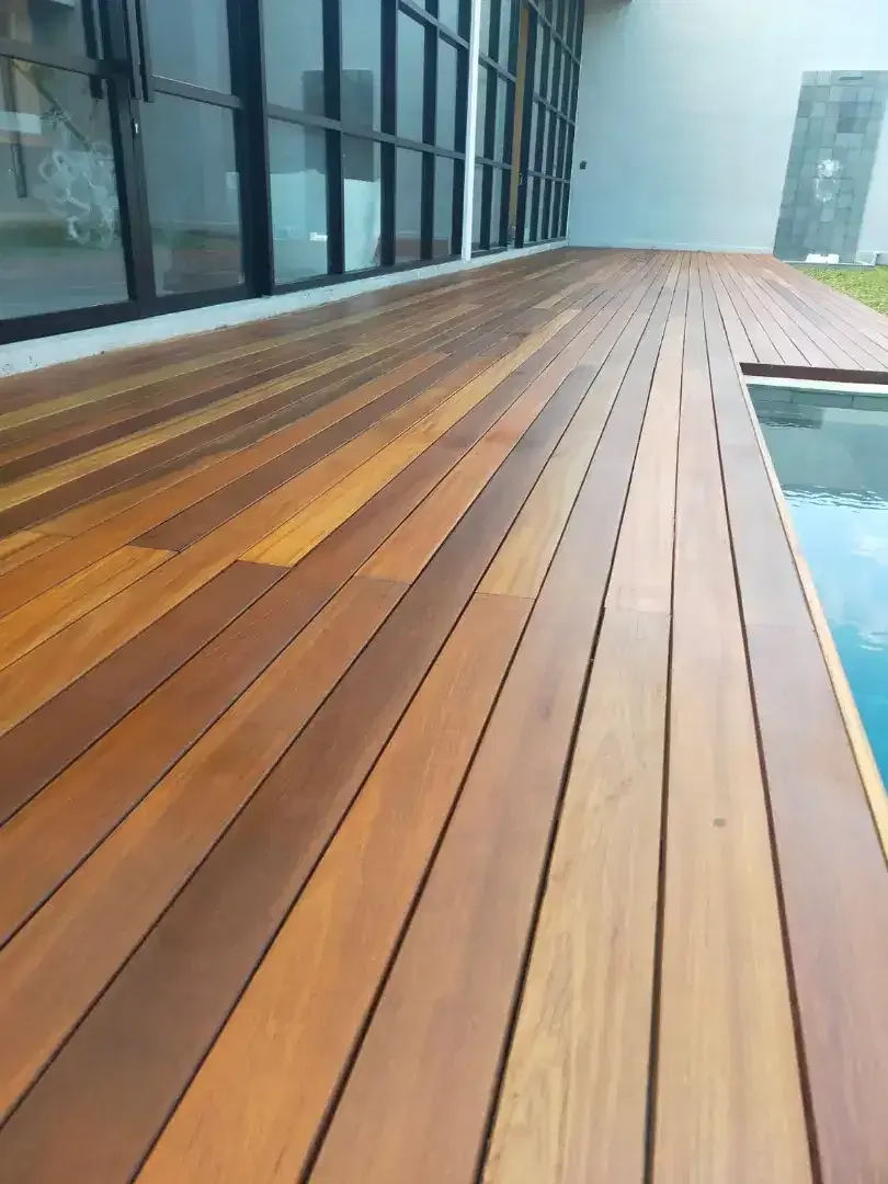 Parket kayu dan decking kayu murah - Image 1 of 6