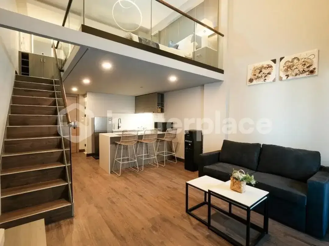 Elegant Leasehold 1-Bed Apartment in Canggu – Batu Bolong, Just 3 Minutes from the Beach with Rooftop Pool and High ROI Potential - Image 1 of 10