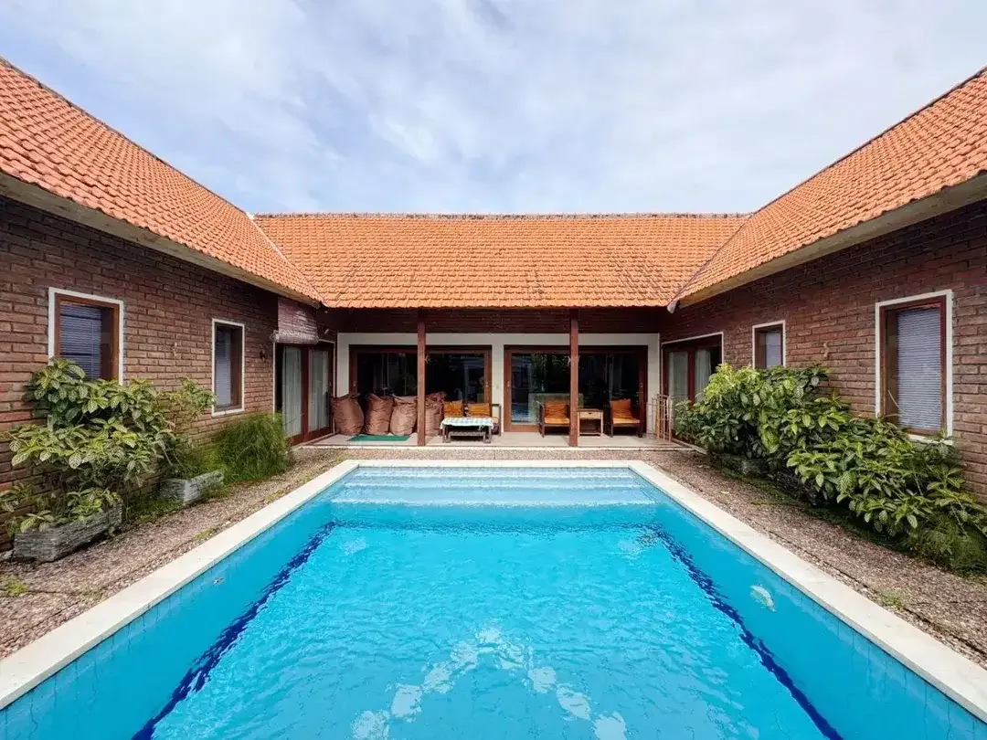 Rumah Semi Villa Nyaman di Sanur Kauh – Freehold - Image 1 of 10
