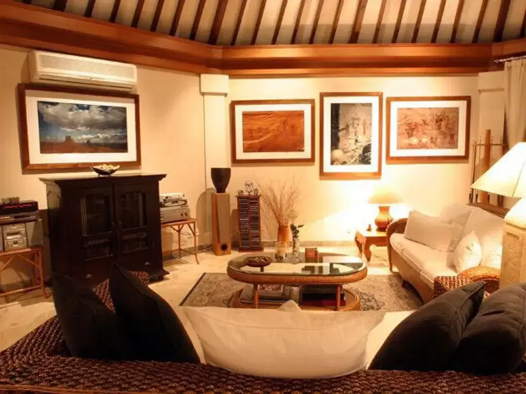 Disewakan Villa Ocean View 4 Kamar Tidur di Ungasan - Image 2 of 6