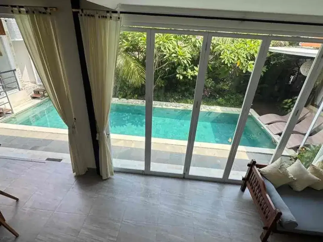 Villa PREMIUM Strategis Jl Bumbak Umalas Kerobokan - Image 7 of 10