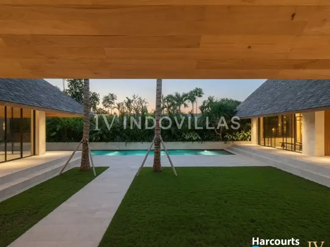 Villa Mewah 5 Kamar Tidur Siap Huni di Pererenan Bali Dekat Pantai - Image 7 of 10