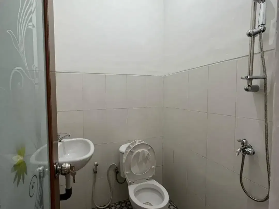 FOR SALE RUMAH BAGUS ONE GATE SYSTEM 3BR KAWASAN MUNGGU TABANAN - Image 5 of 10