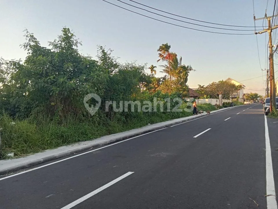 Land For Sale In The Cemagi Beach Area Jl.pratu Rai Madra - Image 1 of 4