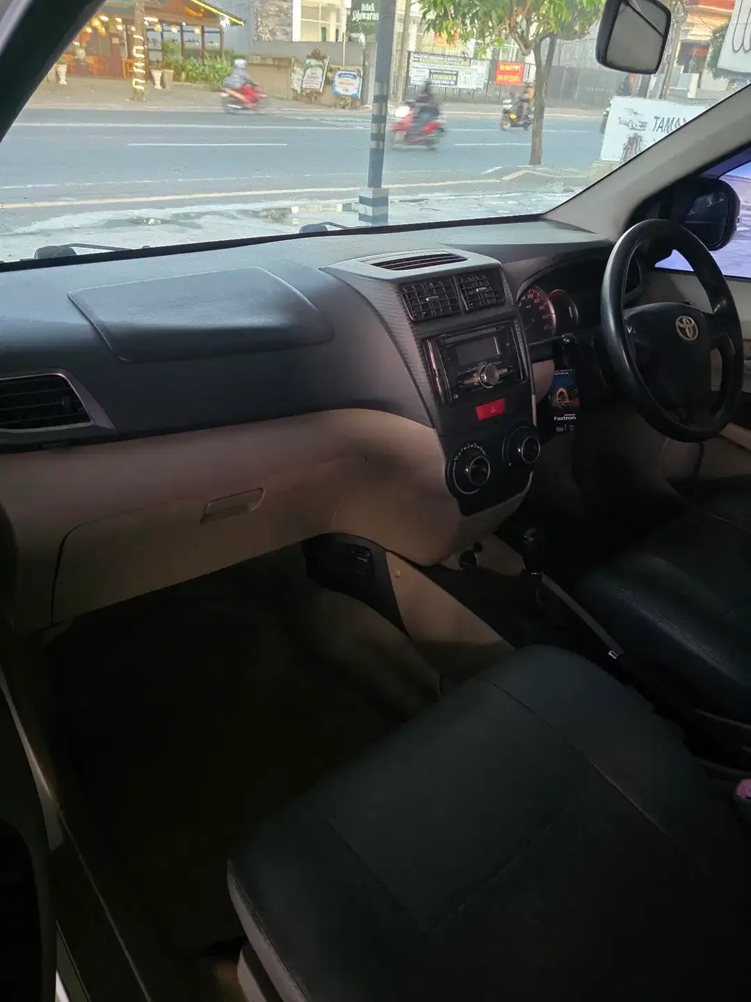 Avanza G 2014 Automatic asli Bali - Image 5 of 5