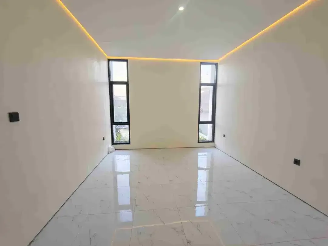 Rumah Baru area Taman Griya Jimbaran - Image 7 of 10