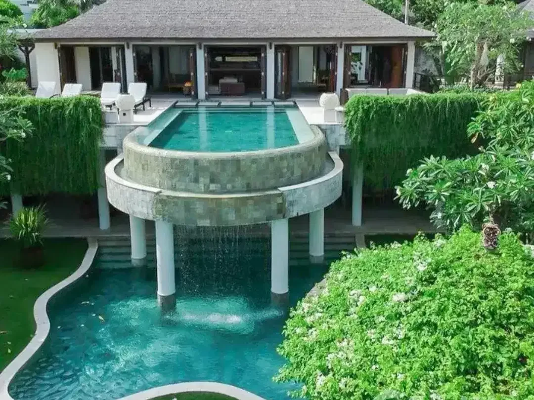 6 Bedroom Villa for sale in Ungasan, Bali - Image 4 of 10