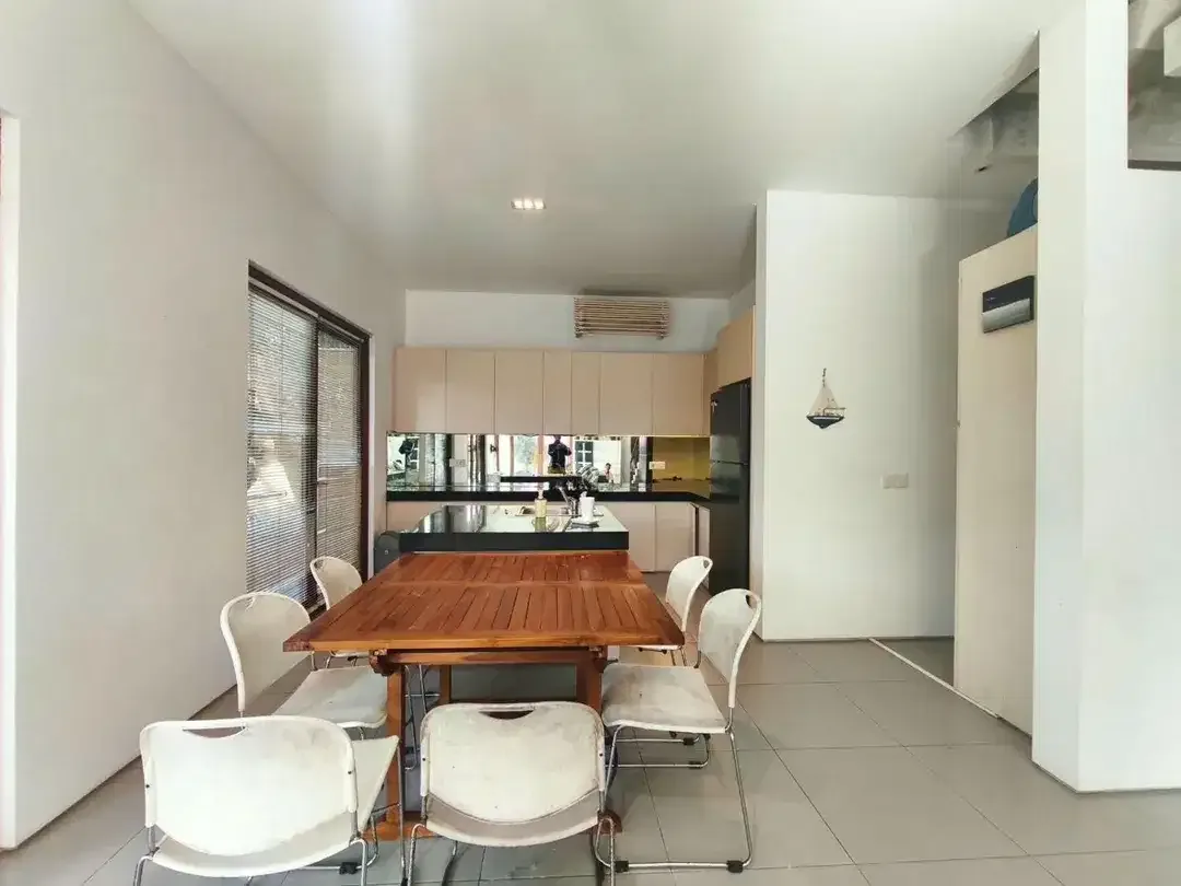 Disewakan Villa Besar Lokasi Tenang di Taman Giri, Nusa Dua. - Image 4 of 10