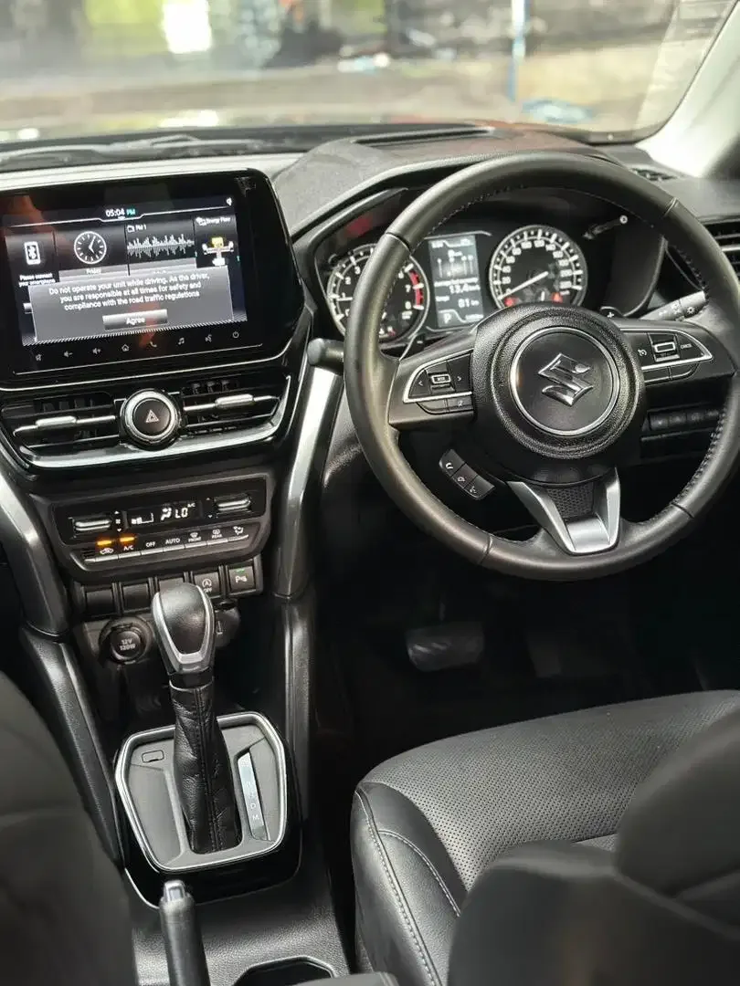 GRAND VITARA GX HYBRID 2024 PMK 2025 MATIC ASLI BALI LOW KM - Image 10 of 10