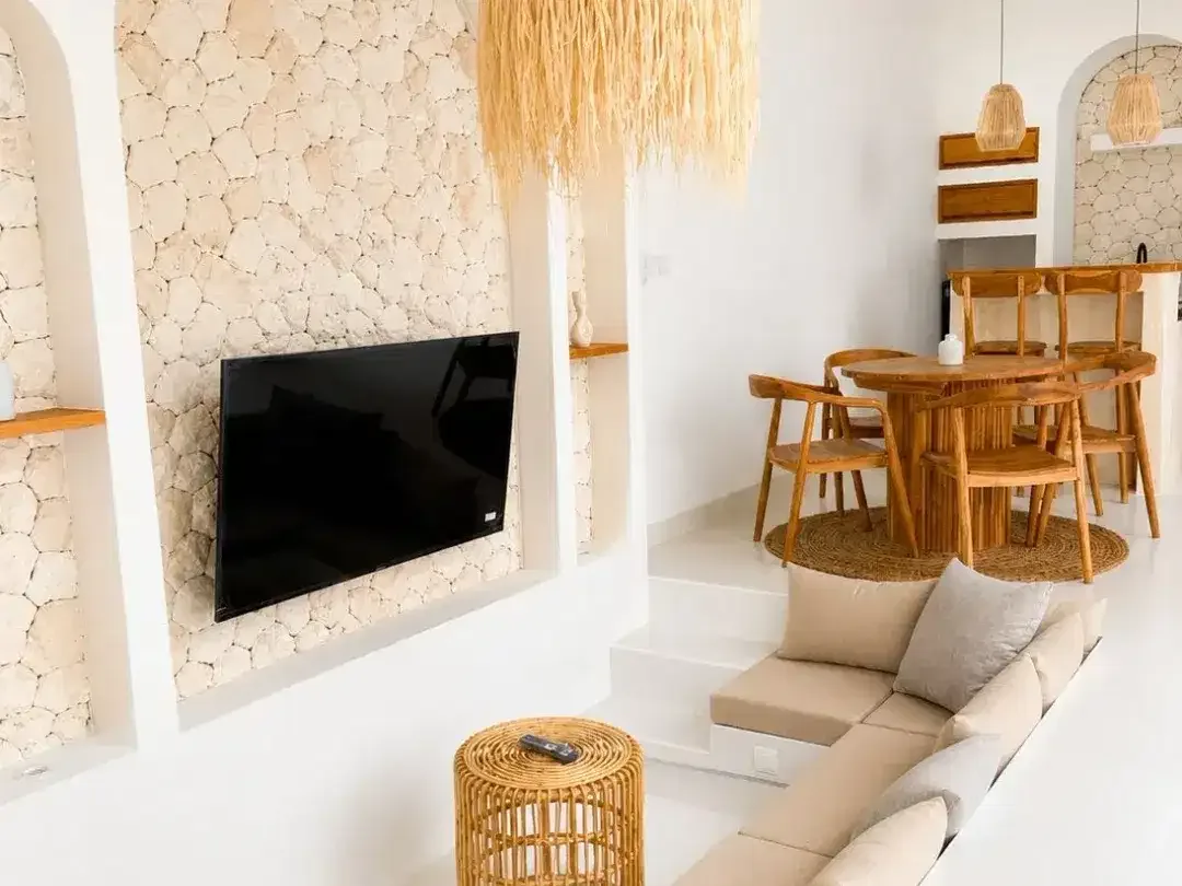 2 Bedroom Villa for sale in Seminyak, Bali - Image 3 of 10