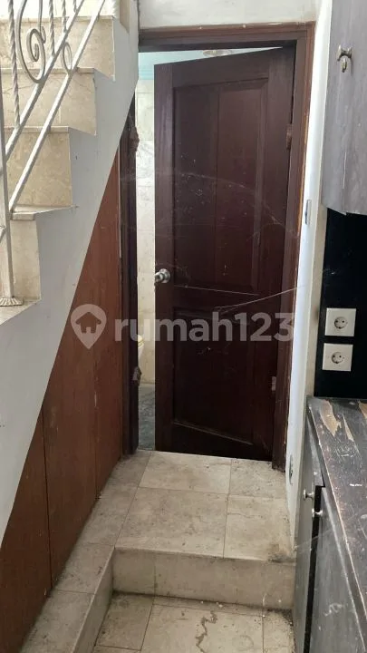 Dijual 5 Unit Ruko Bangunan 3 Lantai Lokasi Jalan By Pass Ngurah Rai Sanur Denpasar Selatan - Image 2 of 4