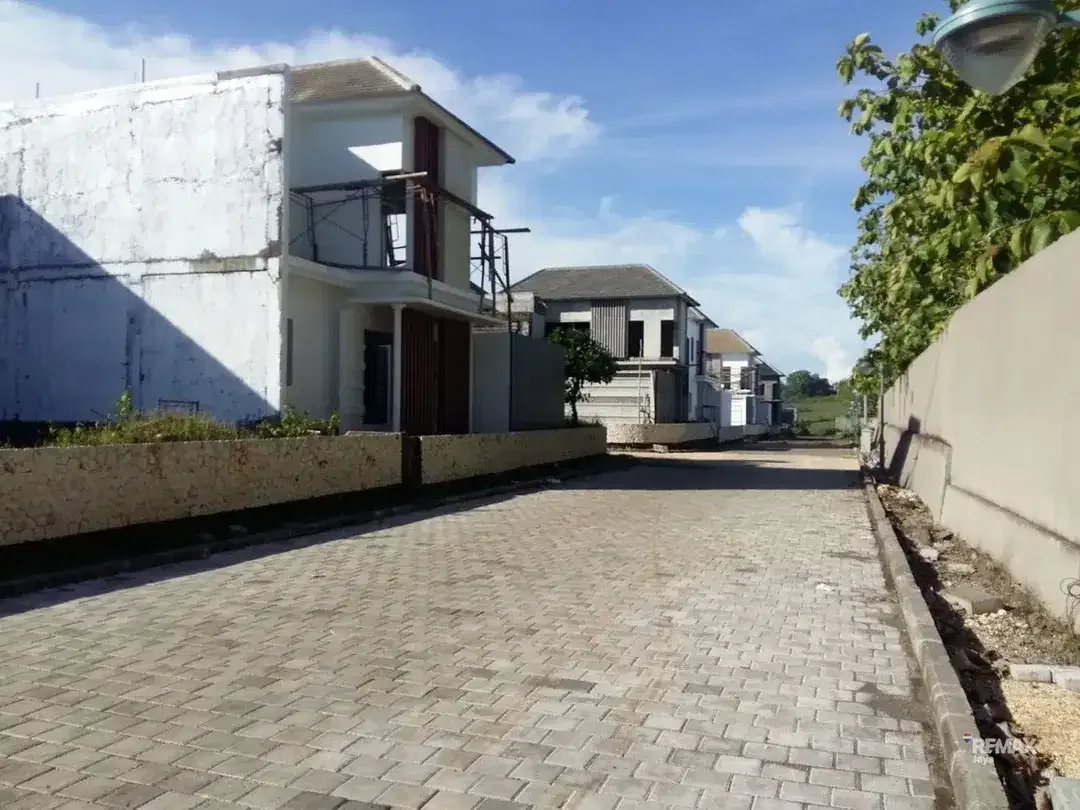 TANAH KAVLING GUNUNG PAYUNG - KUTA SELATAN, DIJUAL. - Image 2 of 4