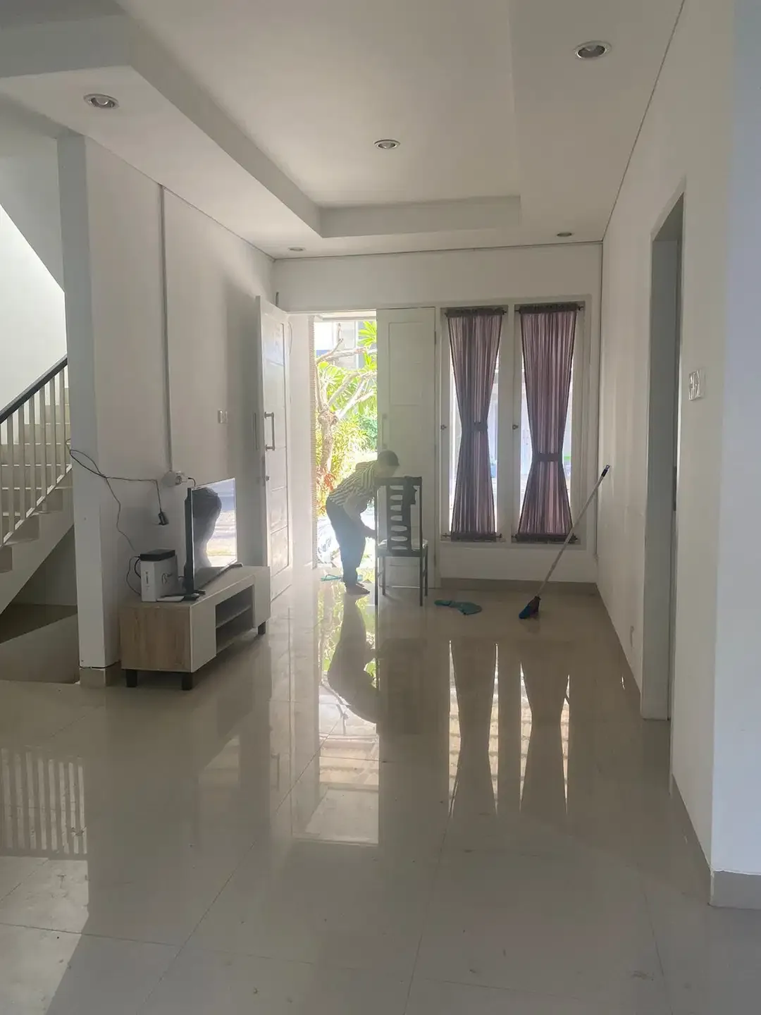 DI SEWAKAN RUMAH  BARU MINIMALIS FULL FURNISHED AREA DENPASAR - Image 7 of 10