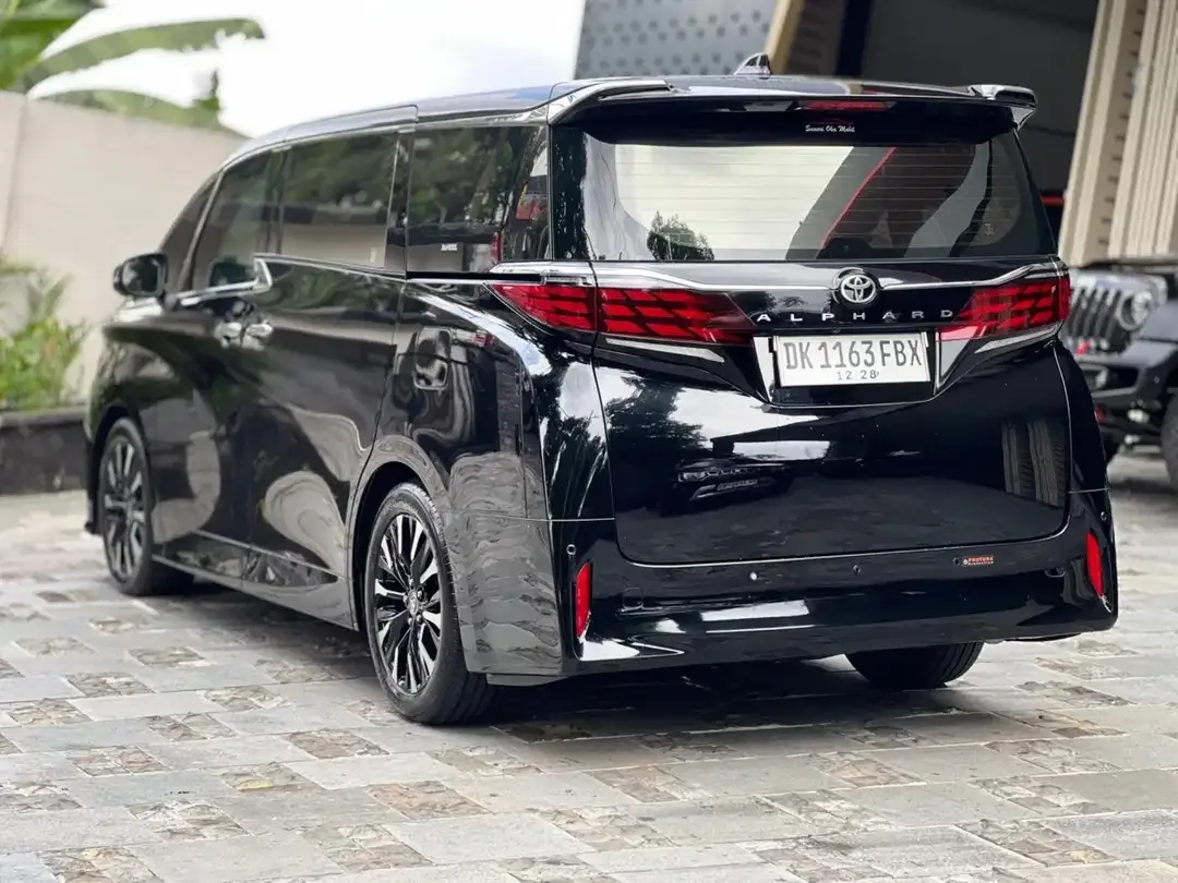 Toyota Alphard G 2023 Asli Bali - Image 3 of 10