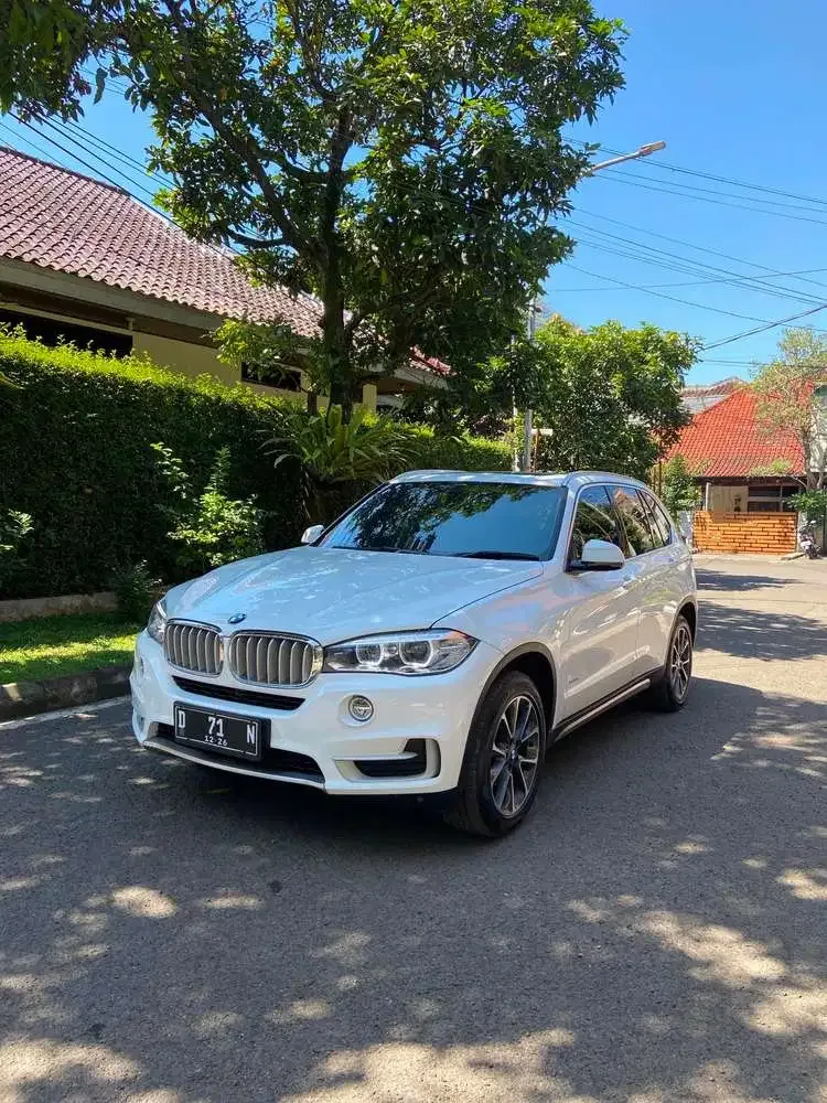 BMW X5 2017 Bensin - Image 1 of 10