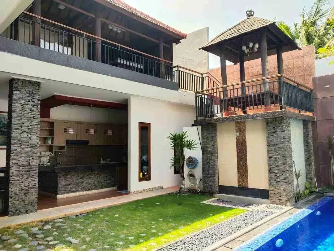 Dijual Rumah 2lt Semi Furnish Perumahan Budha Cemeng Ukir Pemecutan Kelod Denpasar - Image 1 of 6