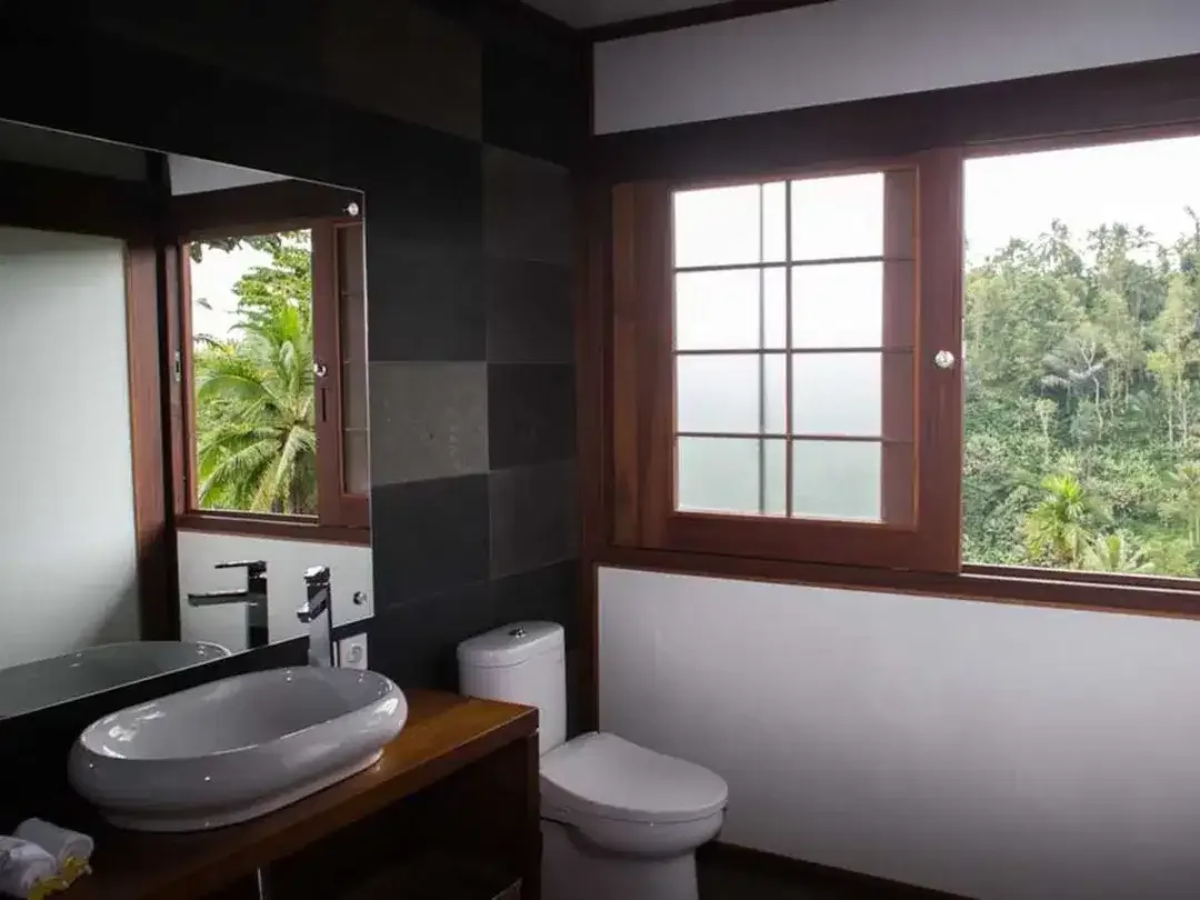 Freehold - Rice Field Vista Retreat Serene Luxury Living in Ubud's Panoramic Paradise - Image 3 of 10