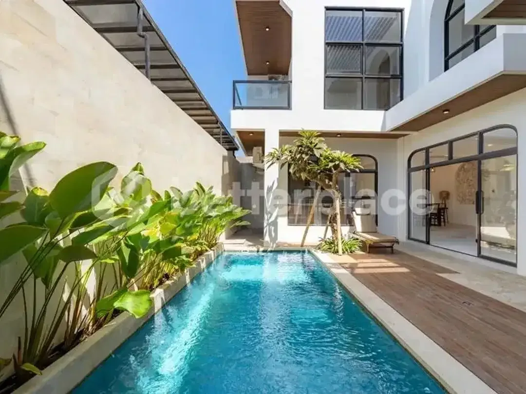 Luxurious 3 Bedroom Villa in Ungasan, Your Slice of Investment Opportunity with Breathtaking Ocean Views - Image 4 of 10