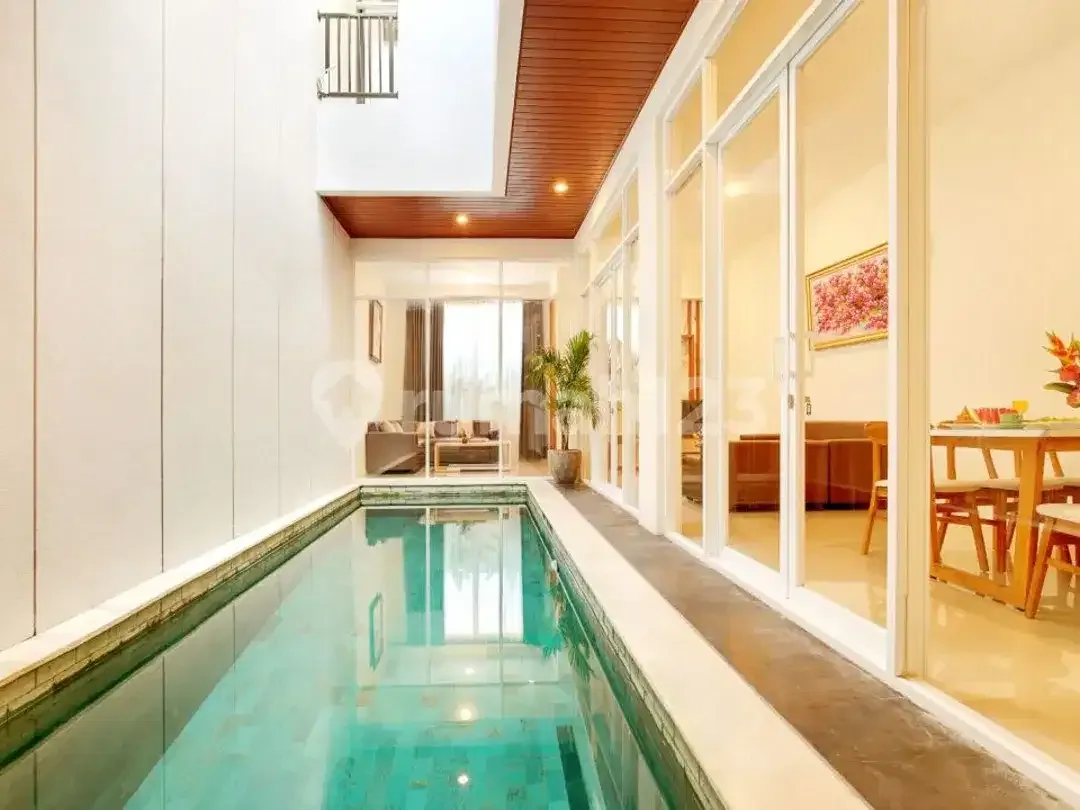 Villa 2 Lantai Siap Huni di Canggu - Image 3 of 10