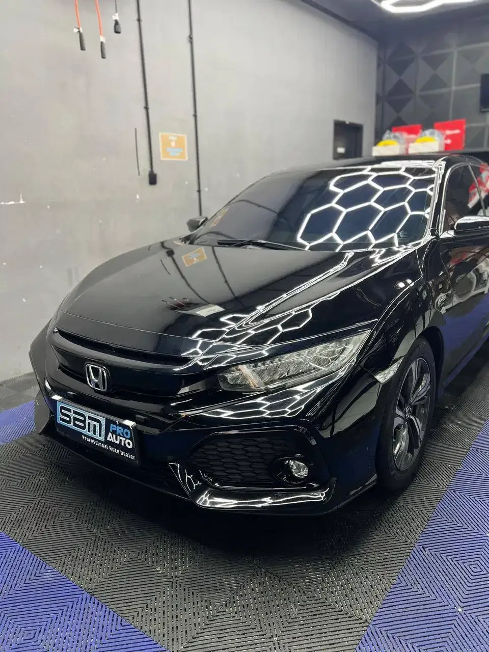 HONDA CIVIC TURBO 2018 HITAM AT ASLI BALI - Image 4 of 10