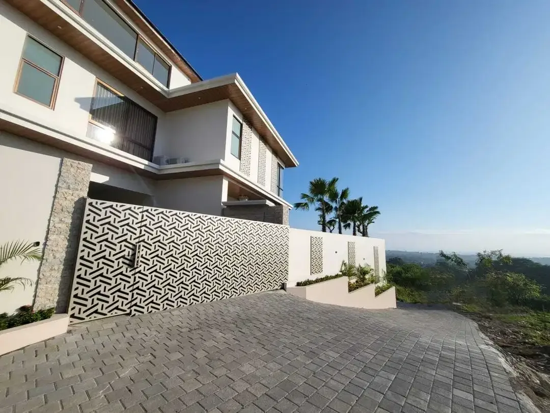 Villa Exclusive View Spectacular Puri Gading Jimbaran Bali - Image 3 of 10