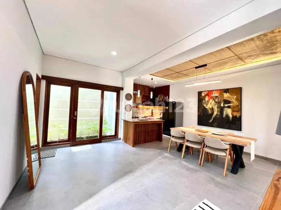 For Sale Villa Fully Furnished SHM 2 Lantai Jimbaran Bali - Image 4 of 9
