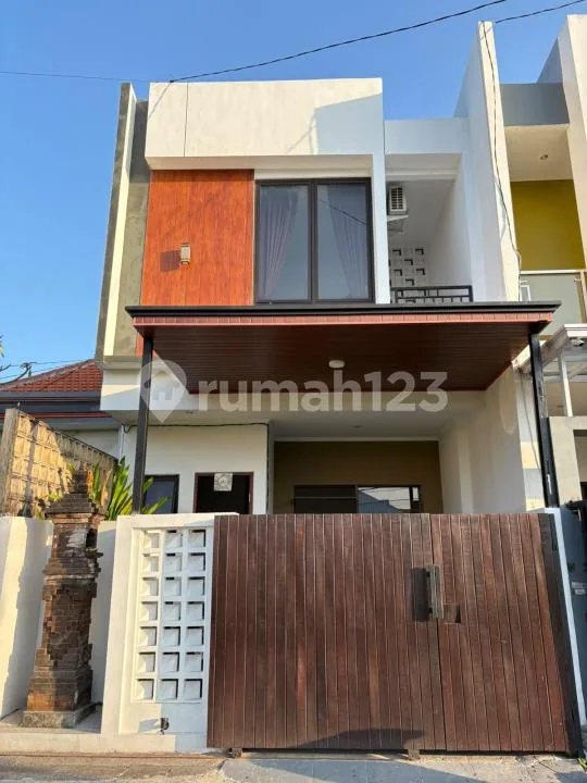 Min 2 Th Rumah 2 LT 3 KT Tukad Badung Renon Denpasar Selatan - Image 1 of 4