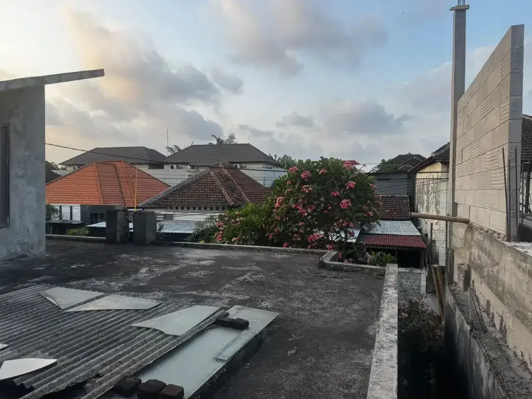 Dijual Tanah Bonus Bangunan 2 Lantai di Griya Abasan Denpasar Barat - Image 4 of 10