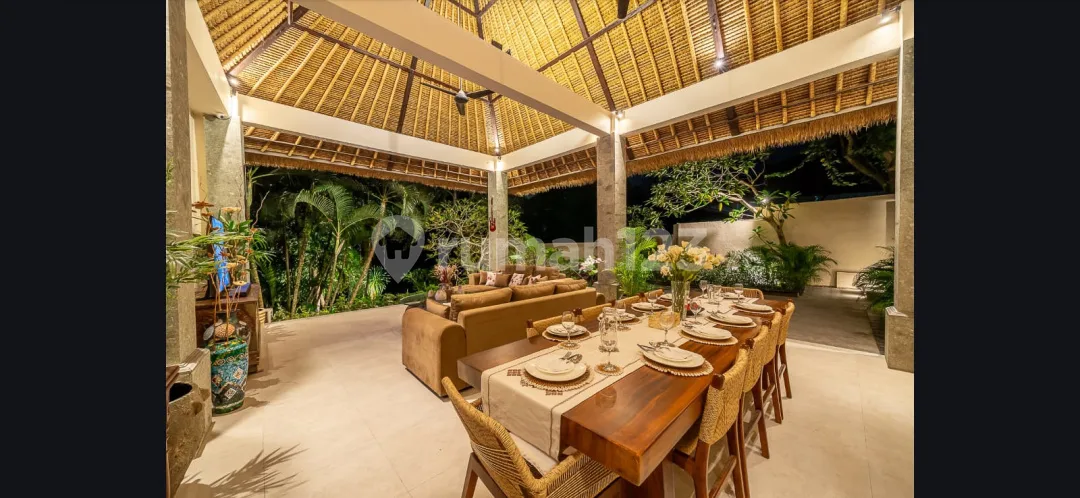 Villa 3 Kamar Tidur dengan Konsep Open Living dan Lingkungan Hutan di Buwit (R-Tb11) - Image 2 of 4