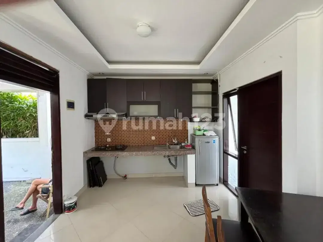 Rumah Super Mewah Ramah Keluarga Lingkungan Ekslusif - Image 3 of 5