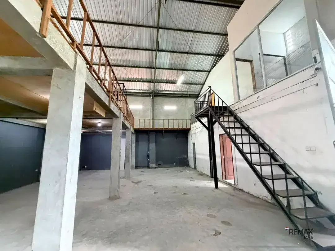 Gudang dengan lokasi sangat strategis Disewakan, di Seminyak - Image 6 of 6