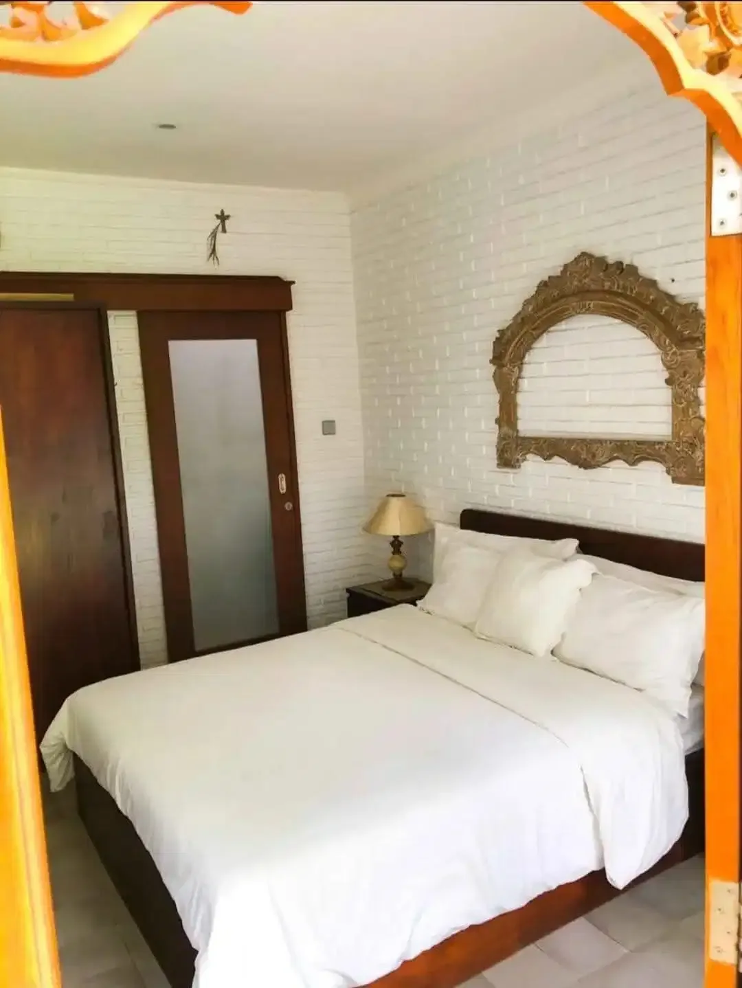 Villa Mewah Gaya Kolonial 5 Kamar di Umalas Bali - Image 8 of 10