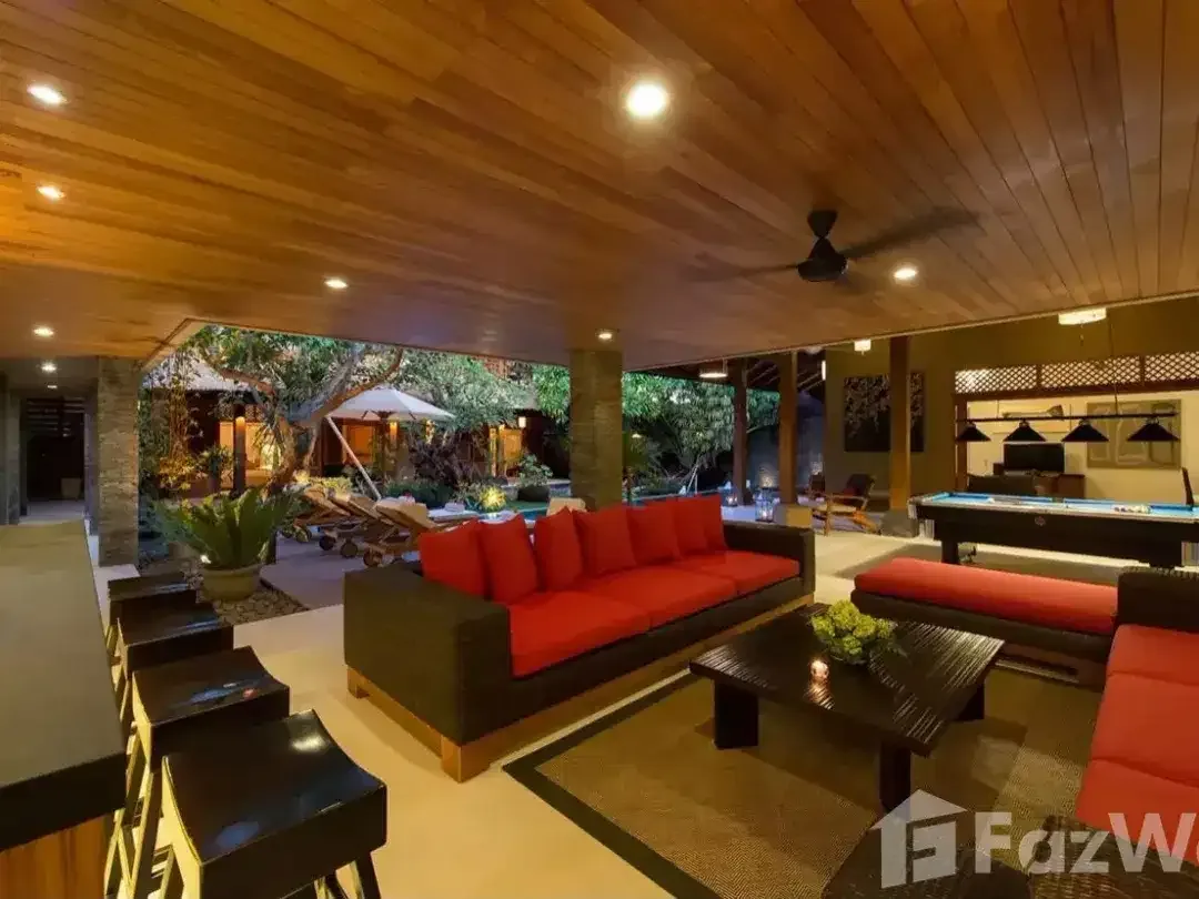 4 Bedroom Villa for sale in Seminyak, Bali - Image 3 of 10
