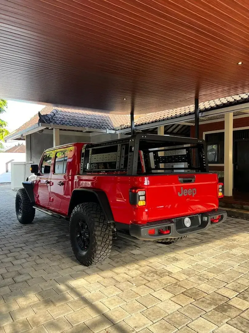 DP 599 JT JEEP RUBICON GLADIATOR 4X4 2020 AT RED - Image 7 of 10