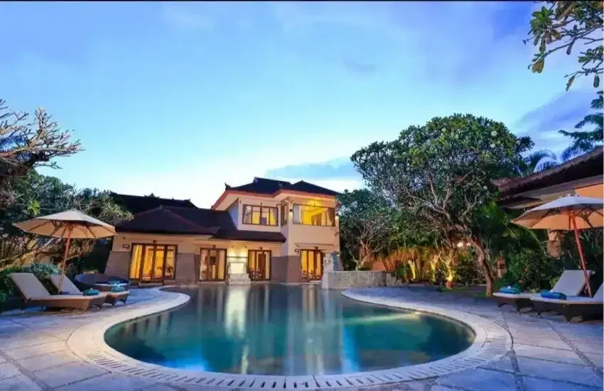 VILLA LUXURY STRATEGIS DEKAT PANTAI DOUBLE SIX SEMINYAK - Image 2 of 10