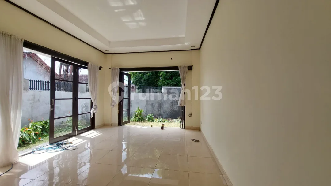 Rumah Hook Siap Huni di Renon Dekat Tiara Dewata - Image 2 of 4