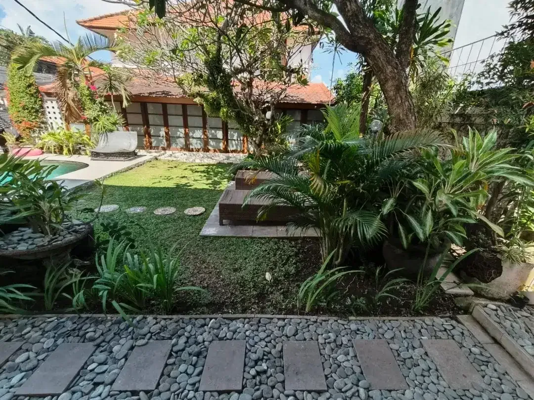 Disewakan Villa Fully Furnished Dekat Pantai Batu Belig & Petitenget - Image 6 of 10