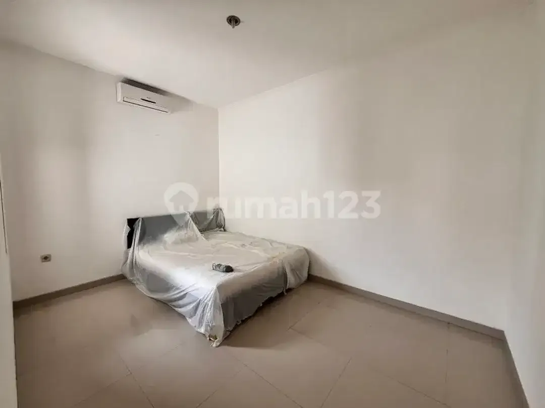 3 Bedroom House Semi Villa In Kerobokan - Image 4 of 10