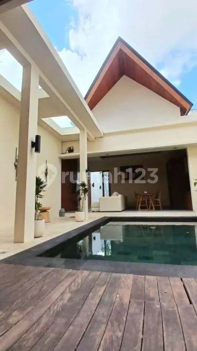 Di Jual Villa Model Mezzanine di Buduk Canggu Kuta Utara - Image 2 of 4