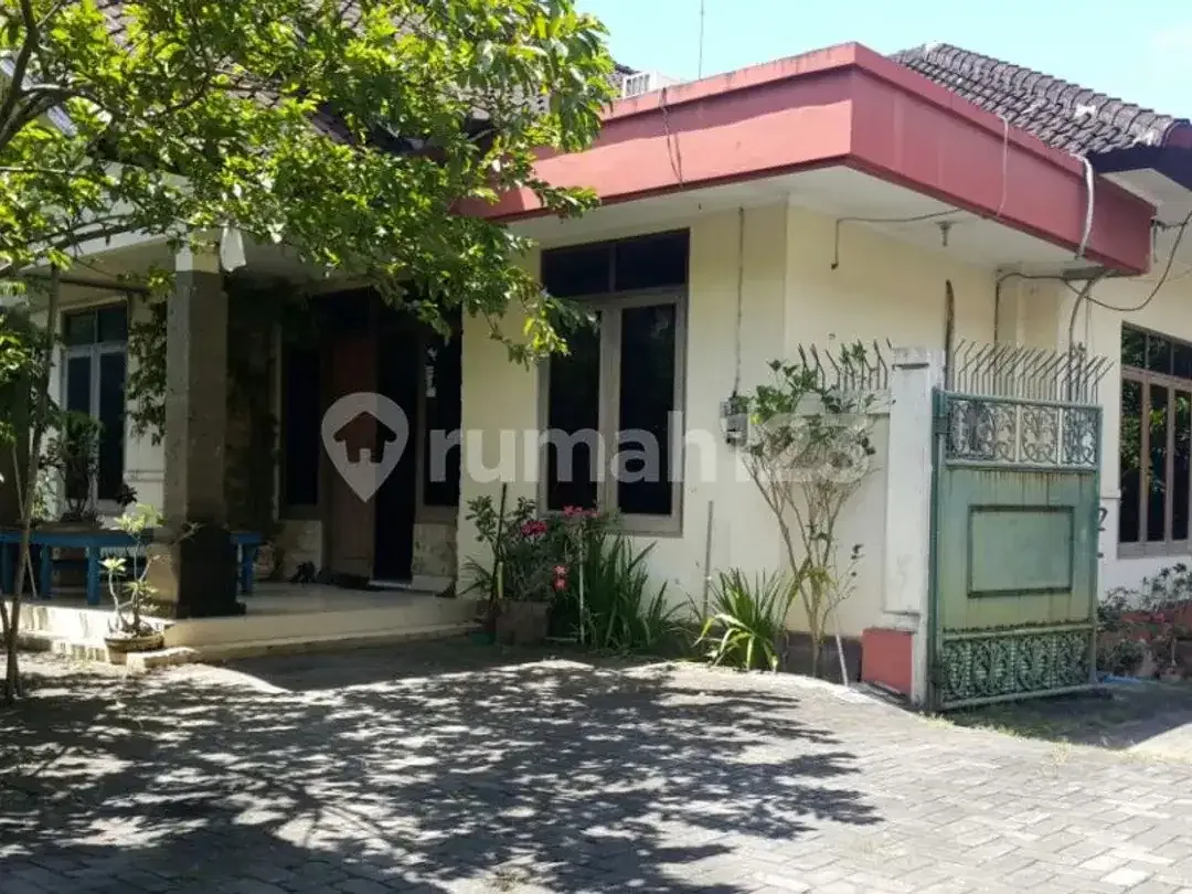 Dijual Rumah dengan Lokasi Strategis di Denpasar Barat - Image 9 of 10
