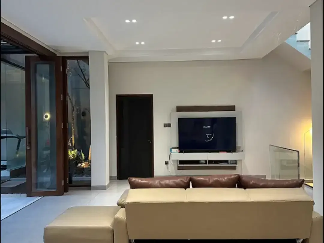 Disewakan Luxury 5 Bedroom Villa Area Citraland Denpasar, Bali - Image 9 of 10