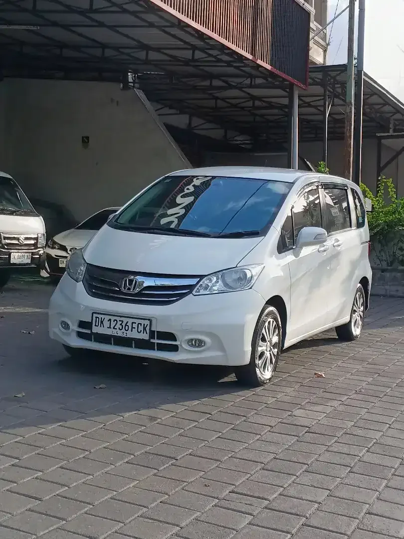 HONDA FREED PSD DOUBLE BLOWER AUTOMATIC - Image 2 of 10