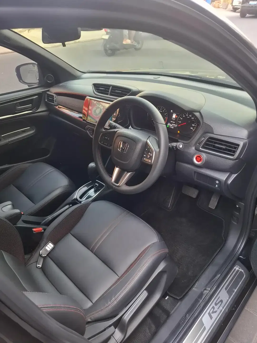 HONDA WRV RS 1.5 SENSING - Image 6 of 7