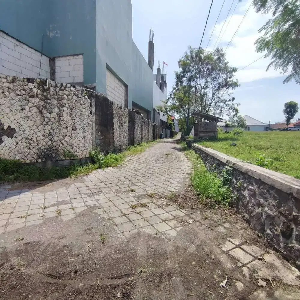 DIJUAL TANAH PINGGIR SUNGAI - LINGKUNGAN VILLA - Image 2 of 7